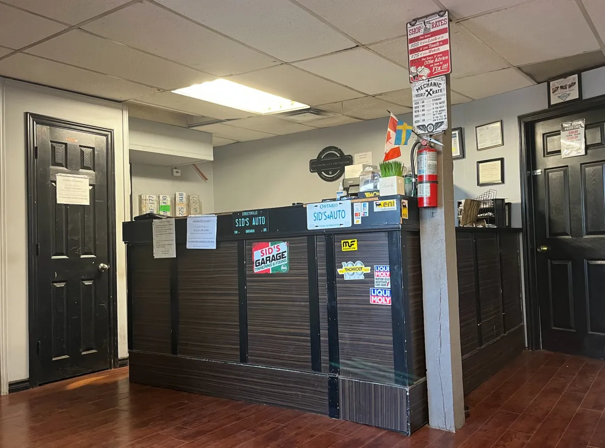 Front Desk at Sid's Automotive Mississauga