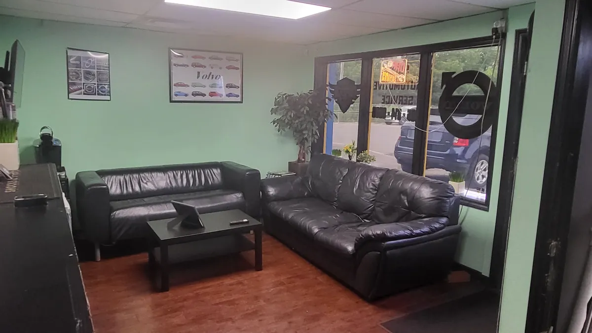 Waiting Room at Sid's Automotive